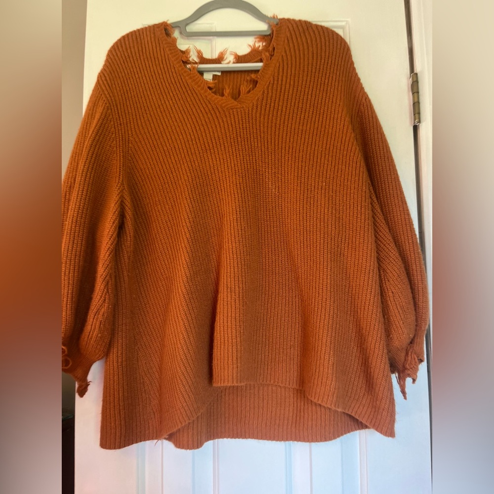PLUS size sweater